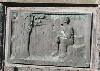 Kellerbrunnen, kleines Relief links